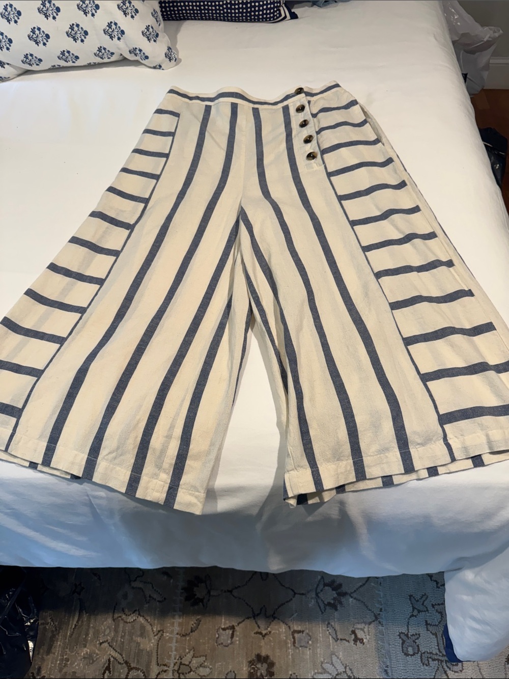 Striped Wide-Leg women pants in Cream and Blue